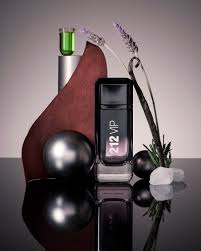 Carolina Herrera 212 VIP Black Perfume